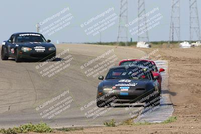 media/Apr-30-2022-CalClub SCCA (Sat) [[98b58ad398]]/Group 5/Race (Outside Grapevine)/